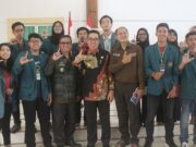 Hi. Zaiful Bokhari Lepas Mahasiswa KKN UNILA Tahun 2020