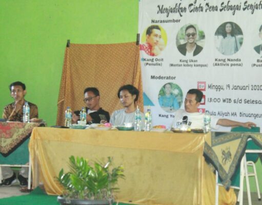 Komunitas Remaja Islam Binuangeun Gelar Acara Seminar Kepenulisan Perdana di Binuangeun