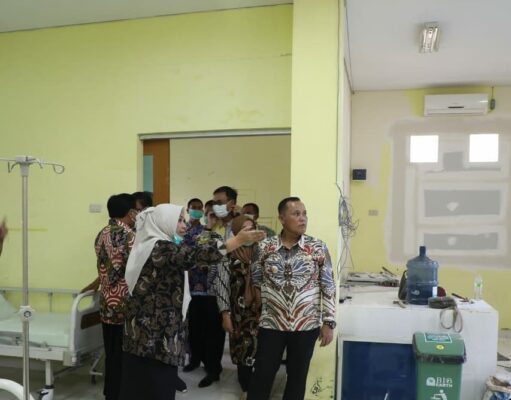 Antisipasi Virus Corona, Plt. Nanang Ermanto Sambangi Ruang Isolasi di RSUD Bob Bazar Kalianda