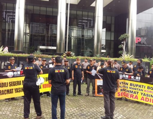 Ormas GNPK RI Jawa Barat Menggelar Unjuk Rasa di Depan Gedung KPK