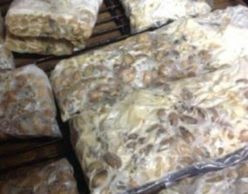 Warga Lamteng Keluhkan Program Bantuan BPNT Berupa Tempe Busuk