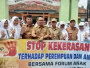 Kedatangan Bupati Hi. Zaiful Bokhari Disambut Antusiasme Oleh Warga Kecamatan Waway Karya dan Pelajar Lam-Tim