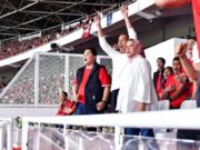 Presiden Jokowi dan Ibu Iriana Saksikan Kemenangan Timnas Indonesia Atas Vietnam