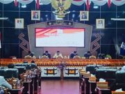 DPRD Kota Metro Gelar Paripurna Penyampaian LKPJ Walikota Metro Tahun 2023, serta Raperda Pengendalian dan Pengawasan Minuman Beralkohol
