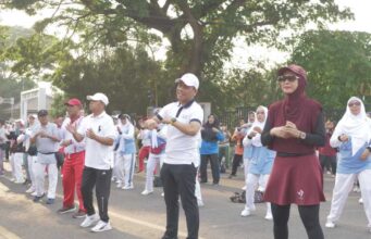 Pjs. Walikota Metro, Descatama Menyatu Bersama Warga Saat CFD